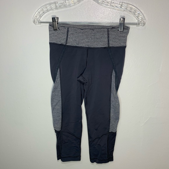 Lululemon cropped pants - Picture 4 of 9